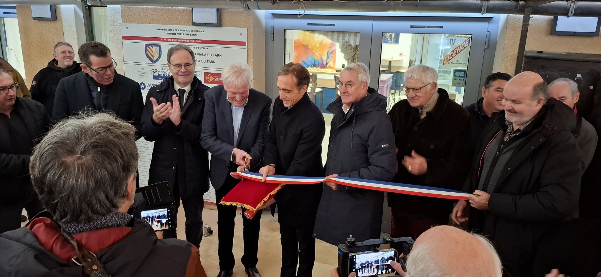 photo inauguration auberge